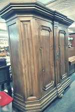 270 Jahre alter Frankfurter Barock Wellenschrank Eiche um 1750 ANTIK