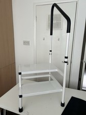 Task Doppeltritthocker mit