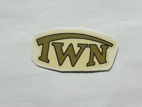 Triumph twn schriftzug - triumph,