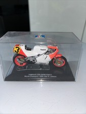 Italeri 1:22 Yamaha YZR OW 98