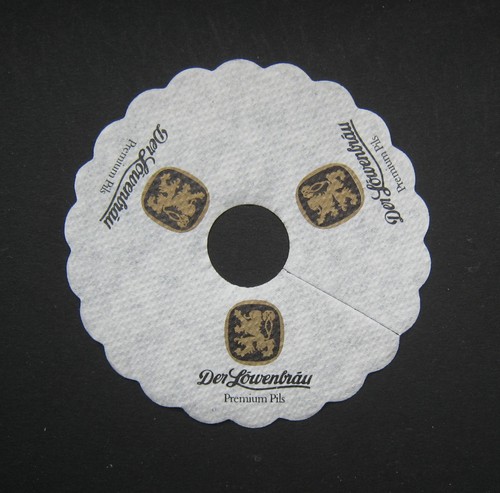 Der löwenbräu pilsdeckchen - der,