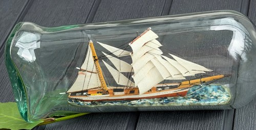 Altes flaschenschiff - altes,