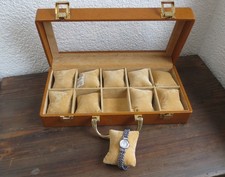 Clarissa Damenuhr, Damen