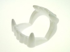 12x Vampirgebiß weiß