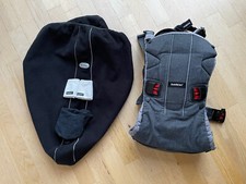 BabyBjörn One Babytrage - grau, inkl. wärmender Sack und Nuckelpads