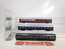 Trix H0 3x Wagen OHNE