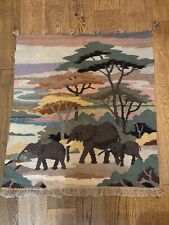 Handgeknüpfter Elefant