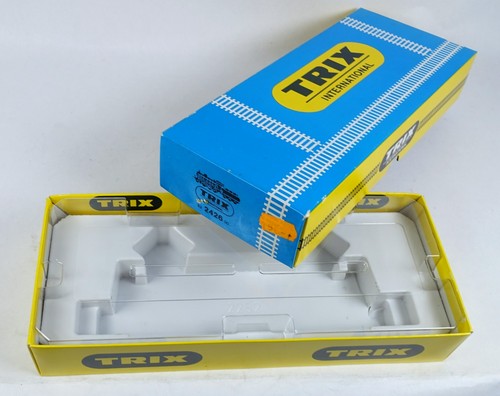 Trix 2426 international - 00,