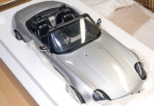 Kyosho bmw 007 minicar - bmw, z8