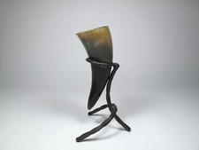 trinkhorn mit ständer schmiedeeisen mittelalter stil larp methorn