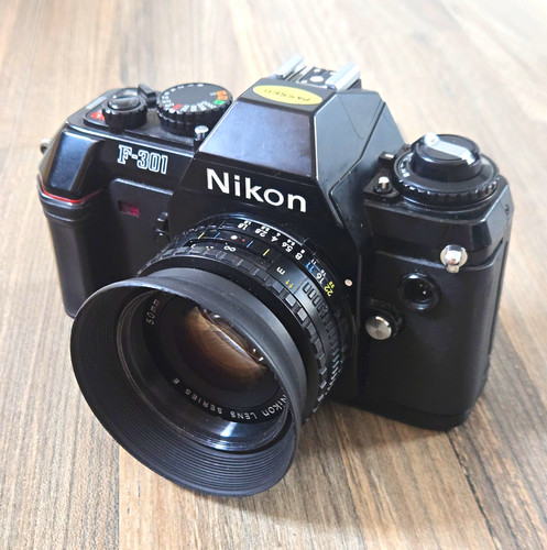 Analog kamera 35mm nikon 301 - analog,