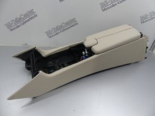 Mercedes CLS W218 Mittelkonsole Konsole Verkleidung Armlehne 2186808501 Beige