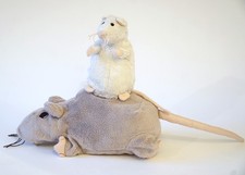IKEA Gosig Ratte grau 23 cm + Maus weiß 12 cm Stofftier Plüschtier