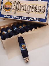 Vintage Nähseide: MEZ Progress PerlCordonnet, Karton mit 20 Rollen, dunkelblau