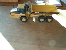Caterpillar Muldenkipper D250E NZG 1:50