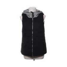 FB Sister, Outdoor Weste