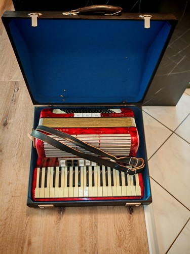 Akkordeon hohner tango - hohner, ii