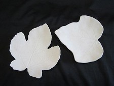 Deko Schalen weiß Keramik 2 Stück SET Efeu, Weinlaub       NEU    /P