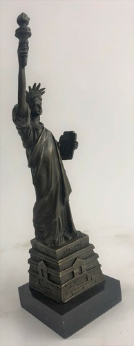 Genuine bronze figur - bronze, statue