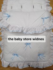 Weiß Blau Cris Cross Design