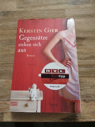 Gegensätze ziehen sich aus