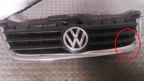 Kühlergrill vw - kühlergrill, (beschädigt)