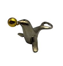 Vintage Feuerzeug Robbe mit