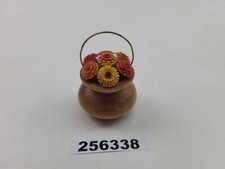 Blumenkorb mit Metallbügel