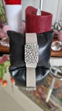 Stylisches Lederarmband beige