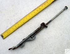 Federspanner aus Türe aus