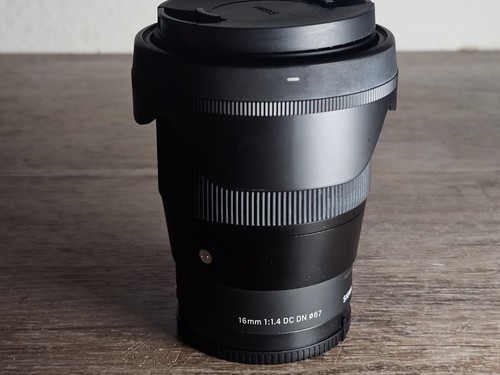 Sigma 16mm dn - dc,