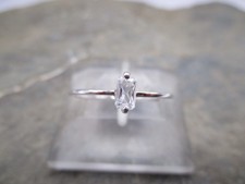 Damen Ring schmal 925 Sterlingsilber Zirkonia Rechteck klar Rg 58/18 BC