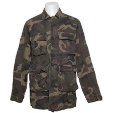 Voir Voir, Safarijacke