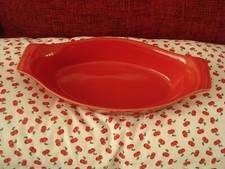 rote kleine glasierte Auflaufform mit Griffen Schiffchenform Oval kaum benutzt