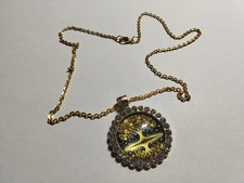 Halskette mit Anhänger