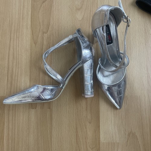 High heels neu - high,