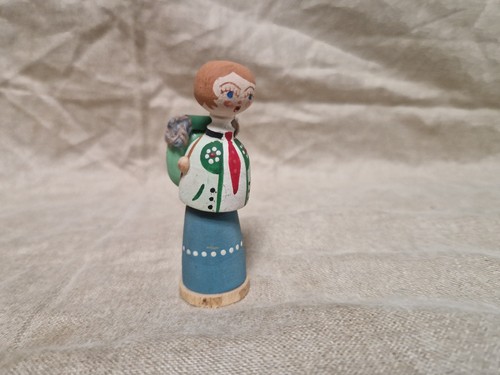 Alte schöne holzfigur - alte,