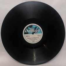 Gerd Natschinski mit Orchester