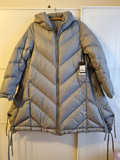 JNBY Neu Super schöner leichter Damen Daunen Mantel mit Kapuze, Größe M
