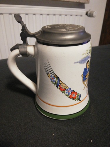 Bierkrug mit zinndeckel - bierkrug,
