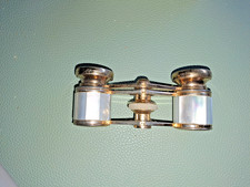 Altes Opernglas. Perlmuttgehäuse mit original Tasche