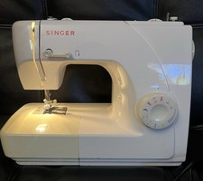 Singer 1507 Sewing Machine