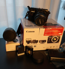 Canon EOS M mit EF-M 18-55mm