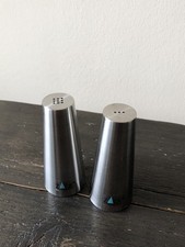 ZACK ,, Pfeffer und Salzstreuer“ Edelstahl,in modernem Design!