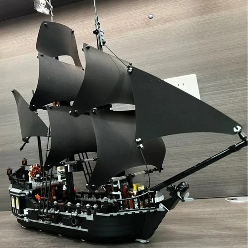 Piratenschiff black pearl - black,