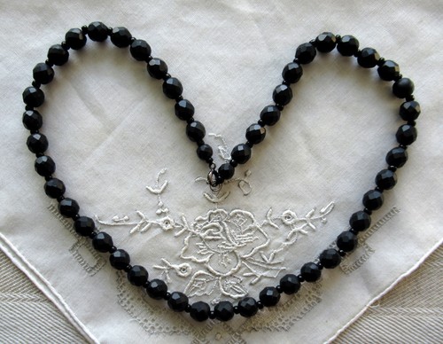 Altes schwarzes collier - schwarzes,