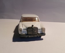 Siku V253 Mercedes 600