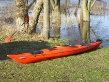 Prijon Touryak 500 Farbe rot mit Paddel und Ruderanlage gebraucht