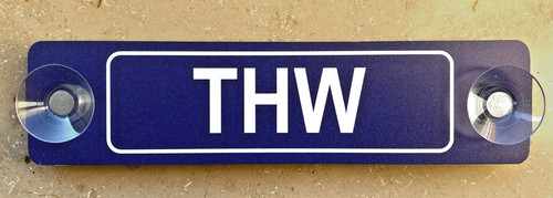 Alu schild mit saugnapf thw - mit,
