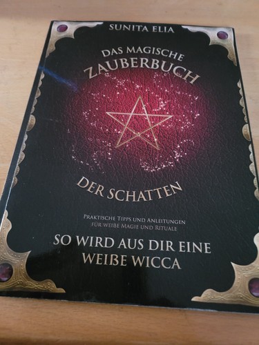 Das magische zauberbuch der - magische,